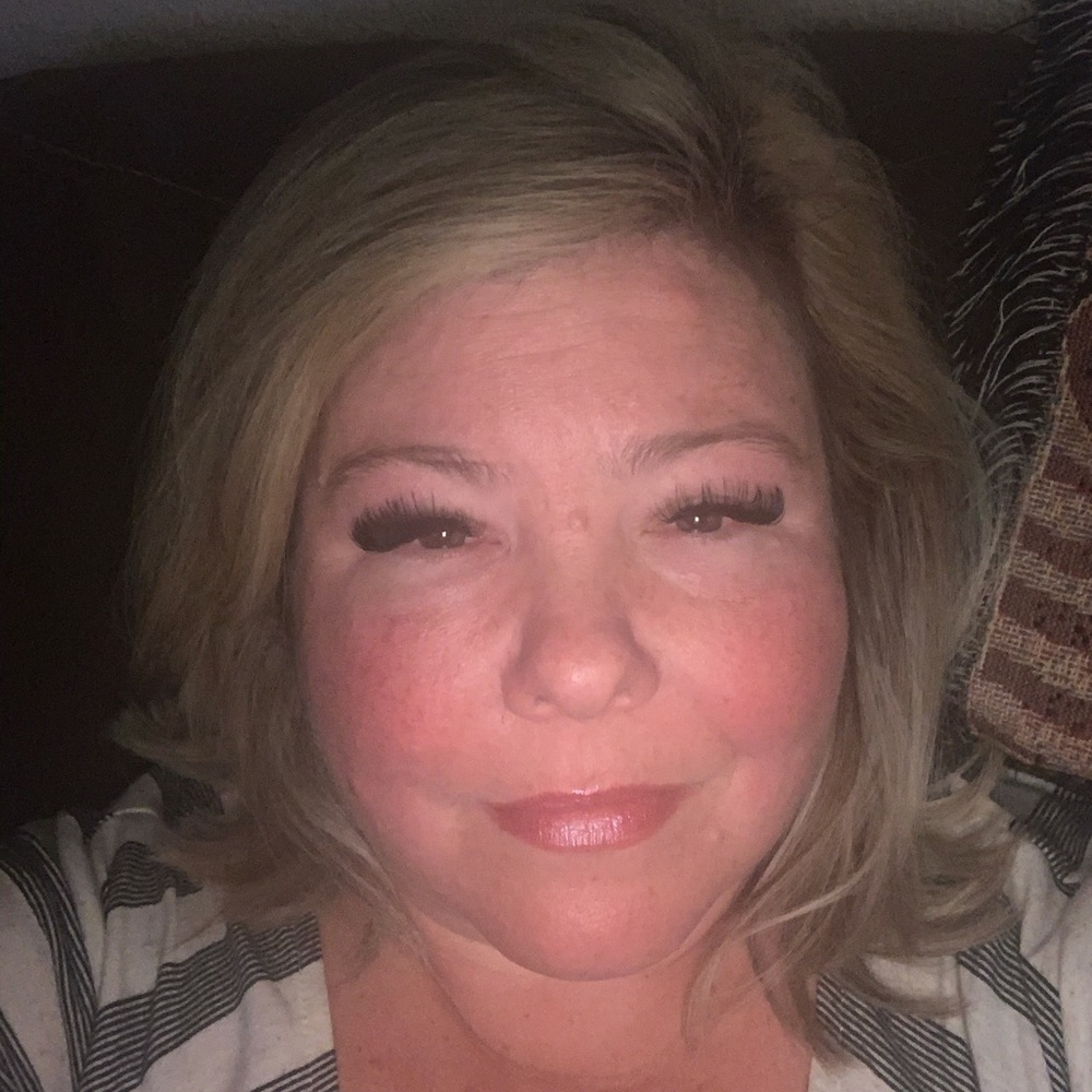 Meet your Posher, Kelli